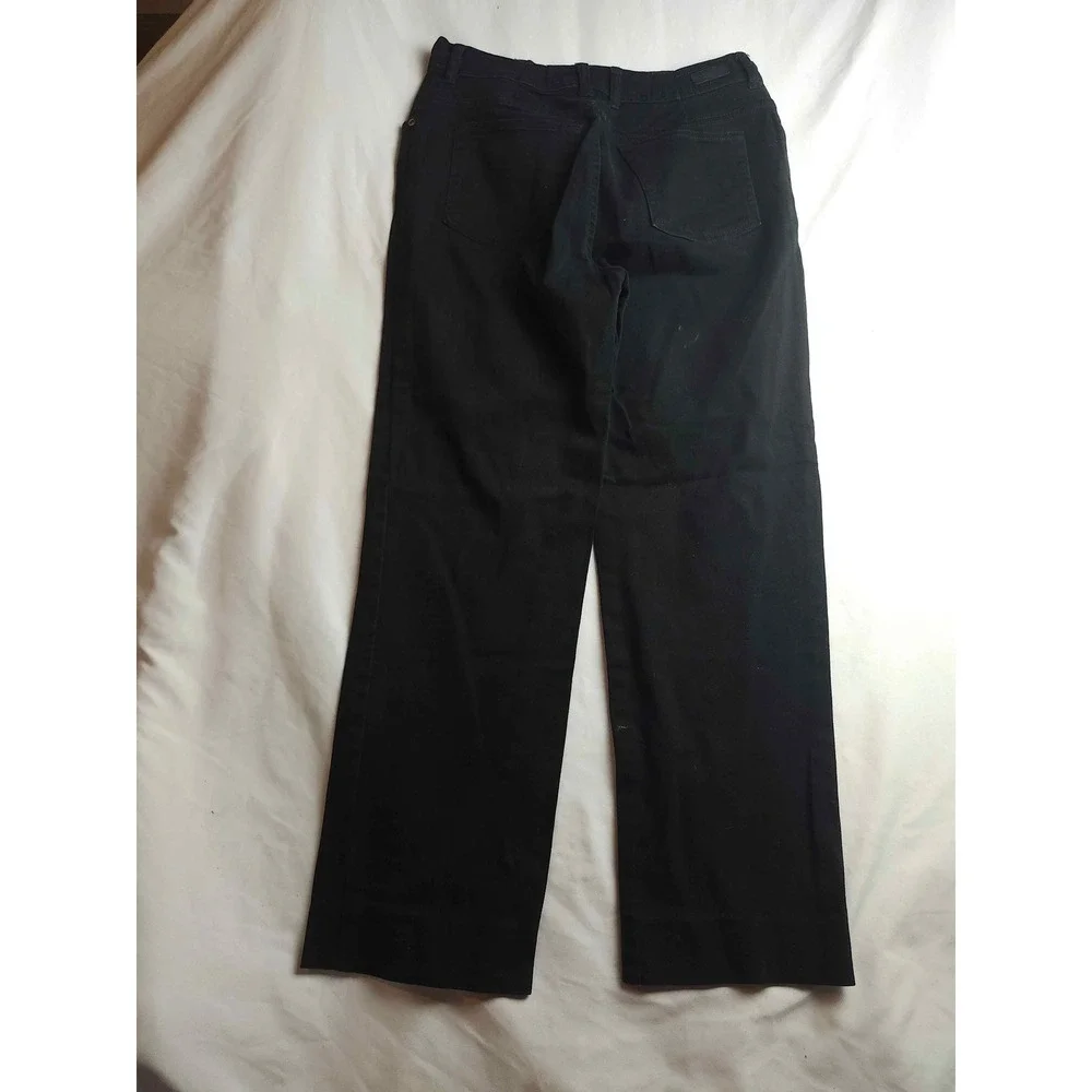Gloria Vanderbilt exact item